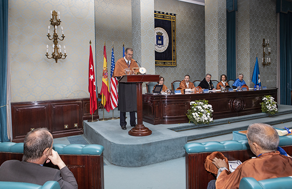 Honorisinterior
