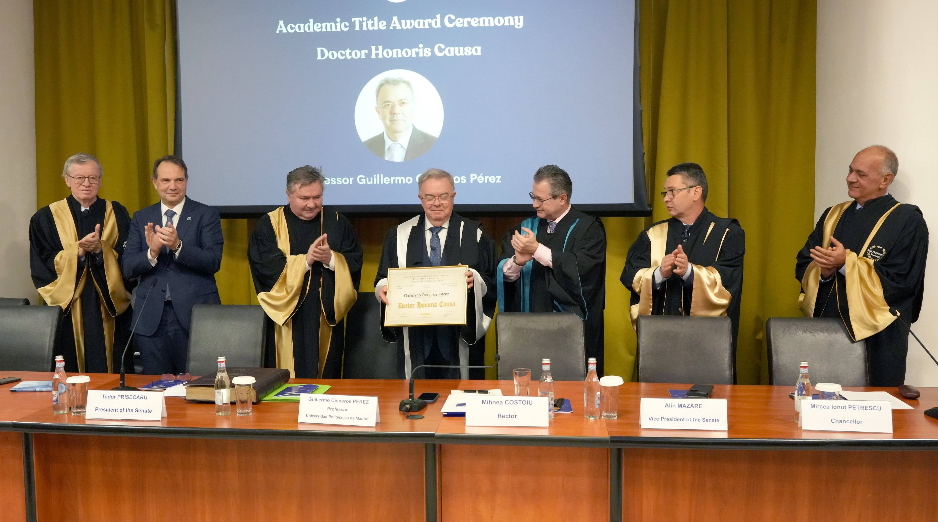 Ceremonia de nombramiento doctor honoris causa a Guillermo Cisneros