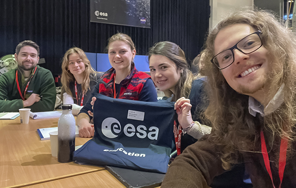 Un doctorando de la ETSIAE-UPM participa en un proyecto sobre impresión 3D de hábitats lunares