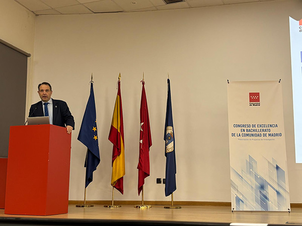 Óscar García Suárez en el II Congreso de Excelencia en Bachillerato
